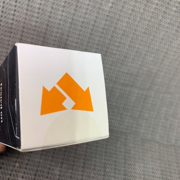 Vertra Beach Break Daily Facial Moisturizer 30 SPF water resistant 1.6 fl oz - Picture 4 of 6